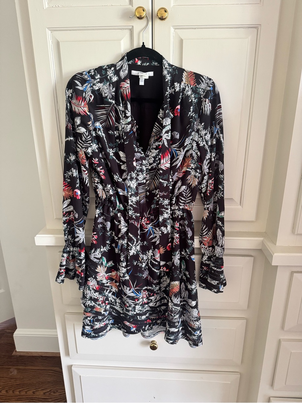 10 Crosby Derek Lam Black Floral Print Blouse with Red and White Accents